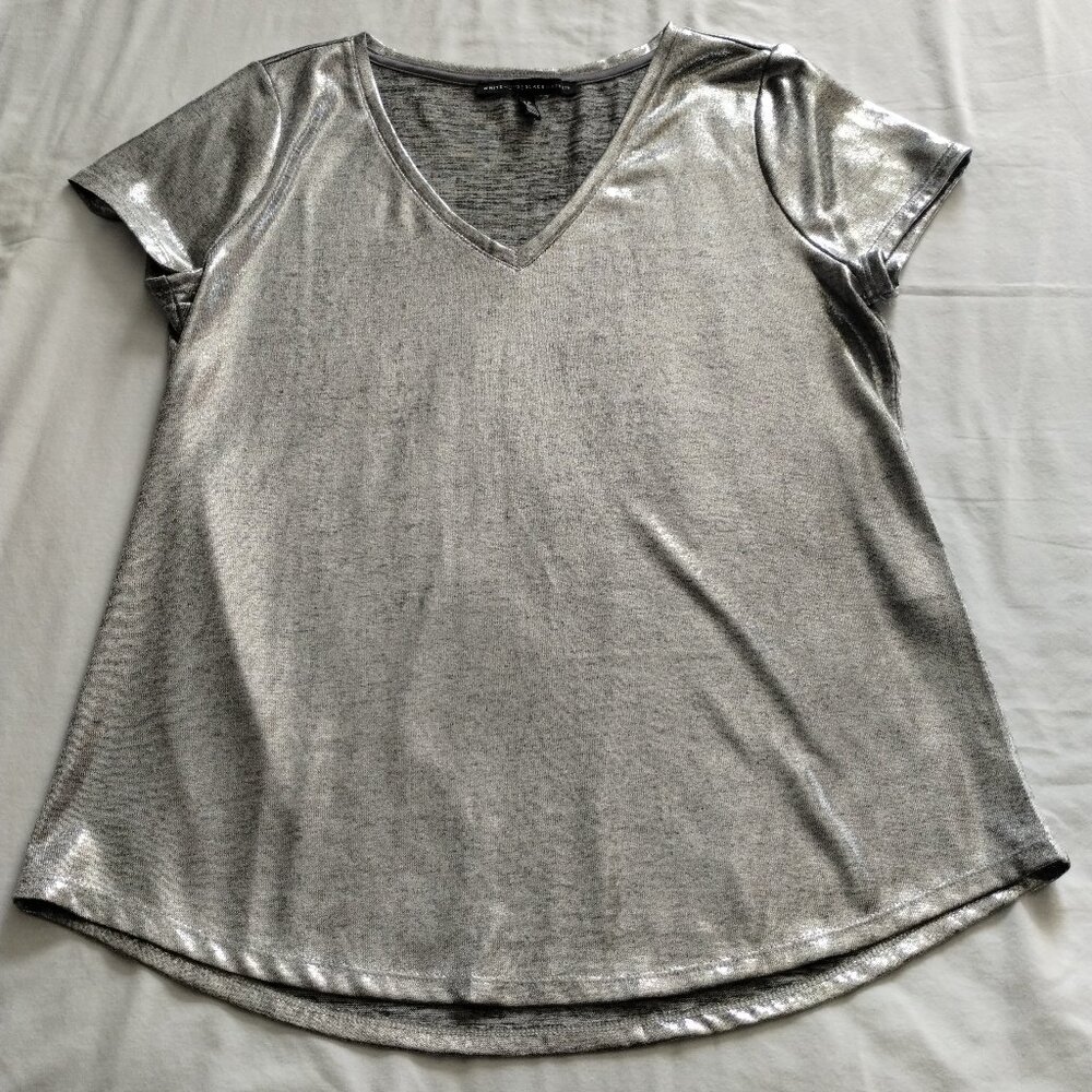 WHITE HOUSE BLACK MARKET Silver LAME Short Sleeve V-Neck Tee Sz LP